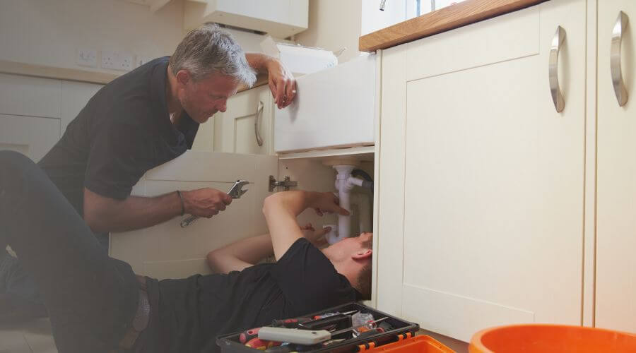 Professional burst pipe repair services in Santa Anna, TX
